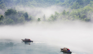 烟雨迷蒙小东江